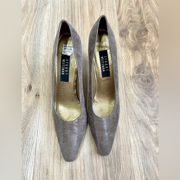 Stuart Weitzman Leather Pumps - Women's 10.5 Vintage Greige Embossed Pointed Toe - Picture 1 of 6